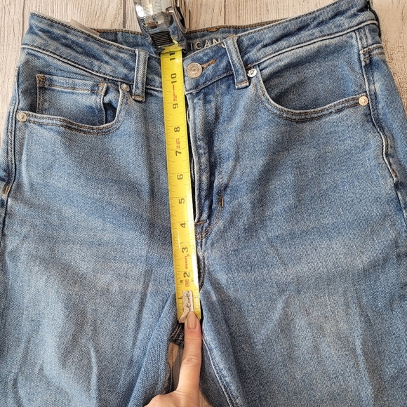 American Eagle AEO Women's •Size 6 Regular• Mom Jean *No Holes - Picture 6 of 8